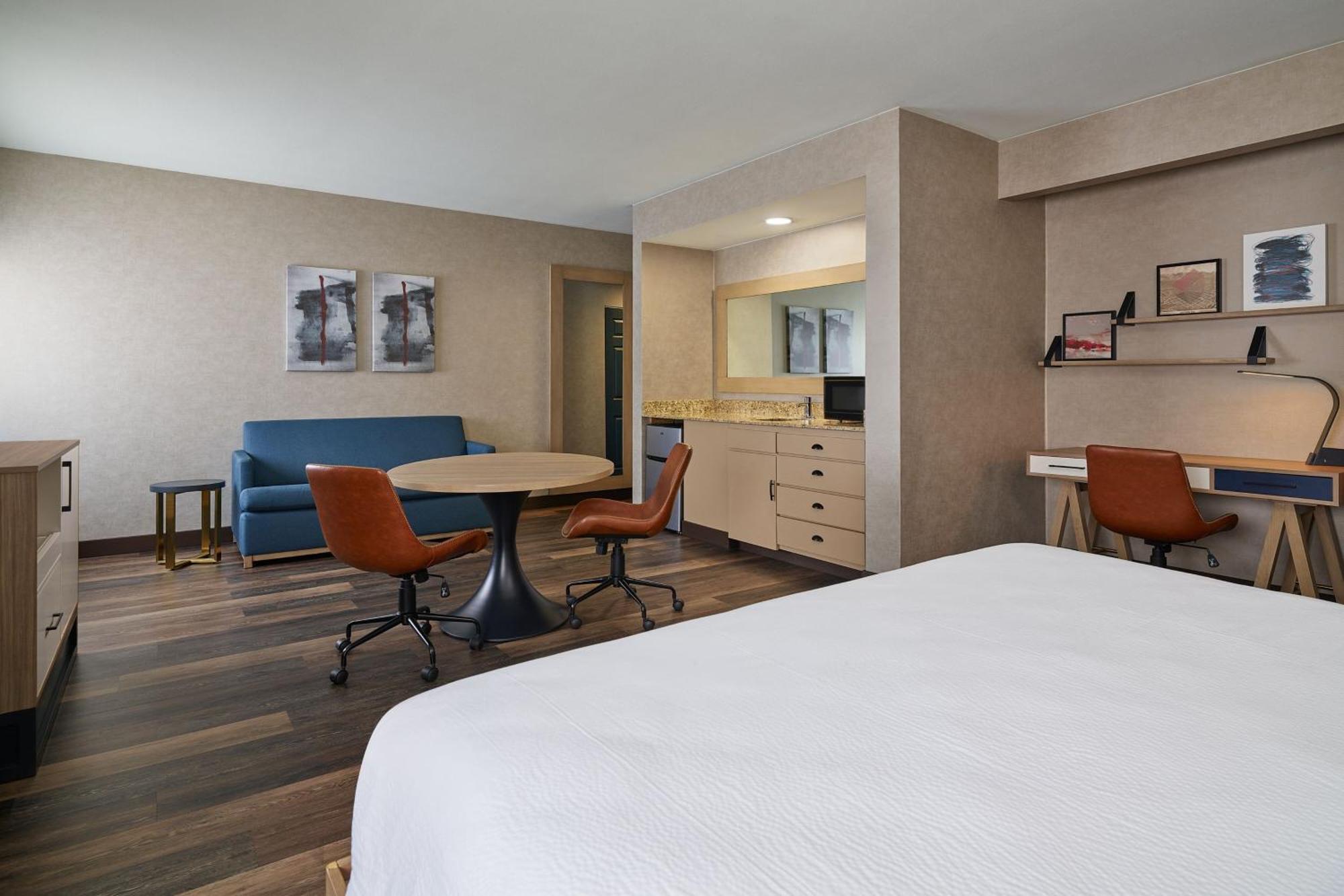 โฟร์ พอยต์ บาย เชอราตัน ซอลต์เลคซิตี้ แอร์พอร์ต Hotel ภายนอก รูปภาพ