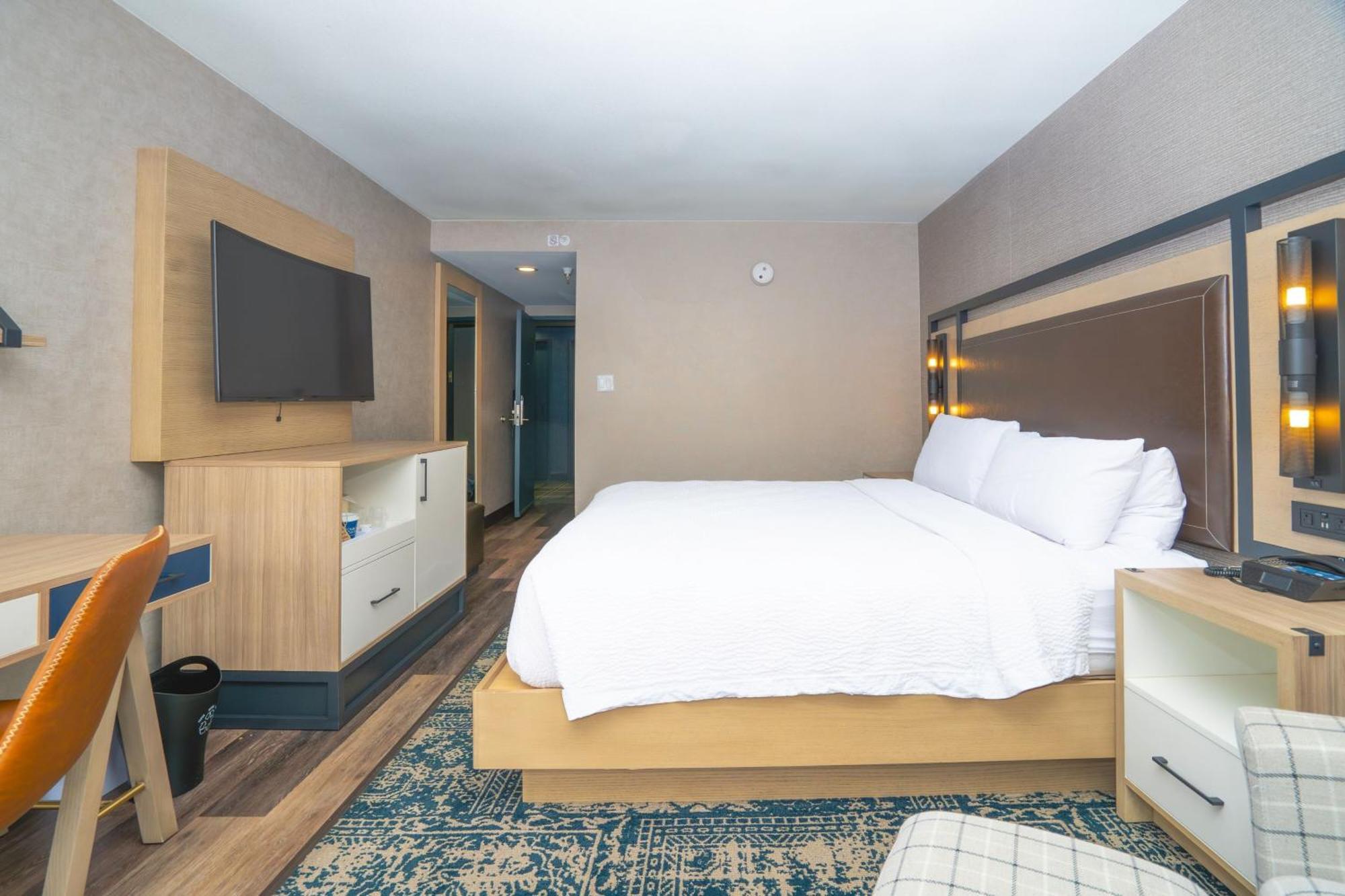 โฟร์ พอยต์ บาย เชอราตัน ซอลต์เลคซิตี้ แอร์พอร์ต Hotel ภายนอก รูปภาพ